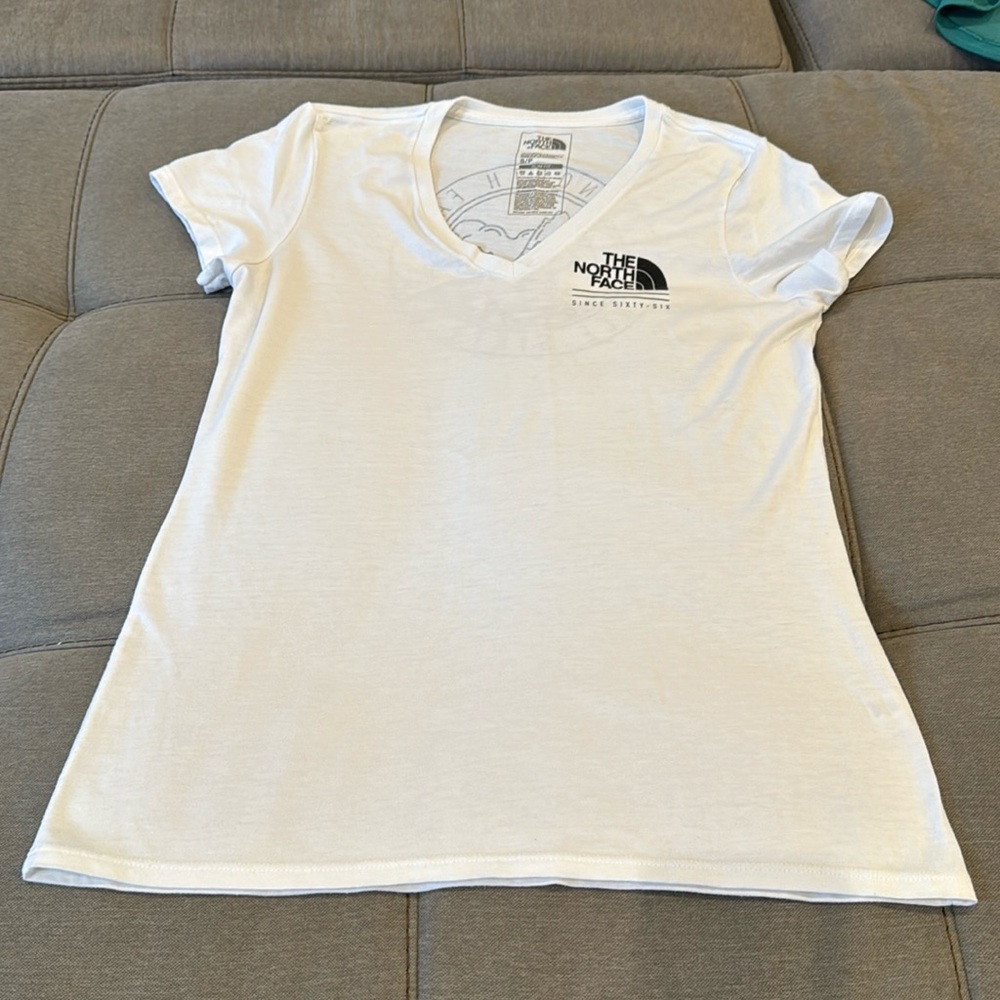 White Womens North Face shirt